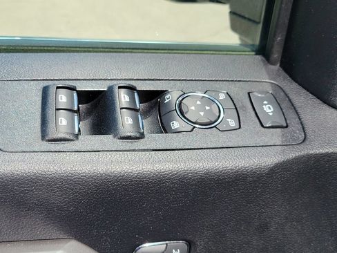 Used 2021 Ford F350 Platinum AWD/4WD image 17
