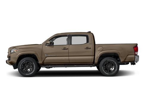 Used 2016 Toyota Tacoma SR5 w/ SR5 Appearance Package (SN) AWD/4WD image 3