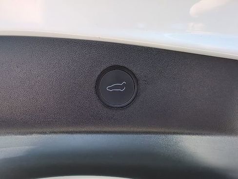 Used 2022 Tesla Model 3 Long Range image 24