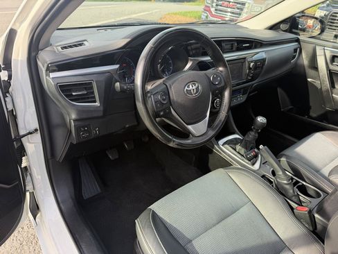 Used 2014 Toyota Corolla S FWD image 11