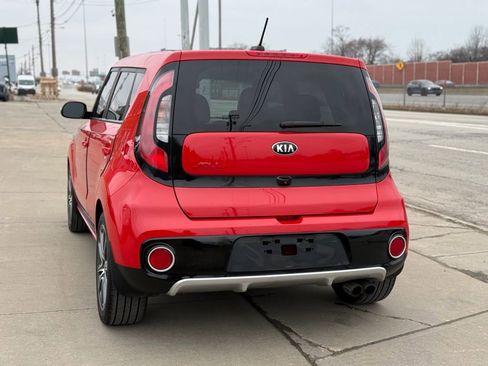 Used 2018 Kia Soul ! image 8