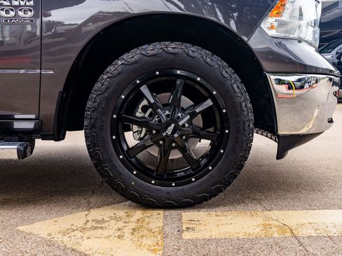 Used 2019 RAM 1500 Tradesman w/ Chrome Plus Package image 11