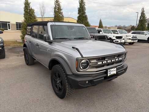 Used 2024 Ford Bronco Big Bend image 8