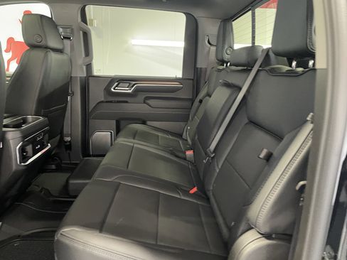 New 2026 GMC Sierra 2500 Denali w/ Denali Reserve Package AWD/4WD image 9