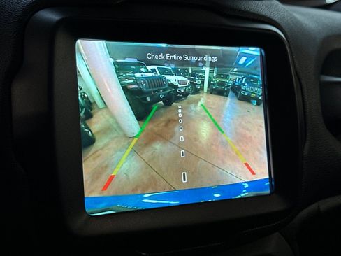 Used 2021 Jeep Renegade Trailhawk w/ Sun & Sound Group image 19