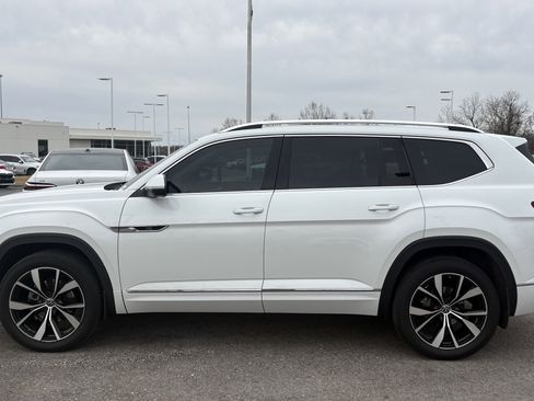 Used 2024 Volkswagen Atlas SEL Premium R-Line AWD/4WD image 7