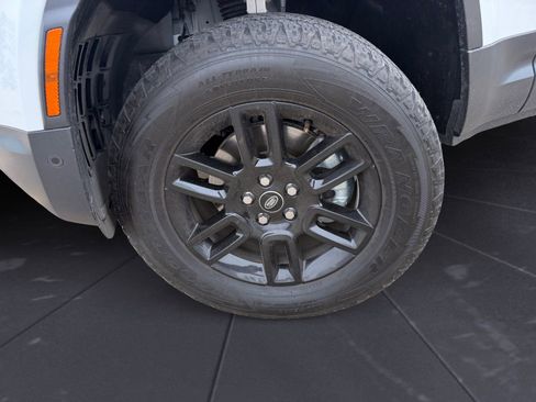 Used 2022 Land Rover Defender 110 S image 14