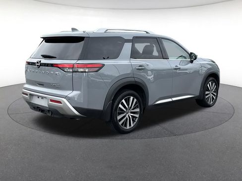 Used 2022 Nissan Pathfinder Platinum AWD/4WD image 6