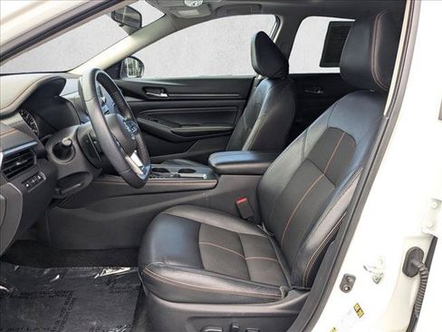 Used 2019 Nissan Altima 2.5 SR w/ SR Premium Package FWD image 15