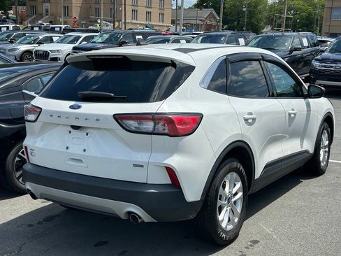 Used 2022 Ford Escape SE w/ Convenience Package FWD image 6
