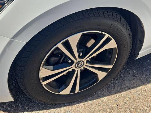 Used 2021 Nissan Sentra SV FWD image 19