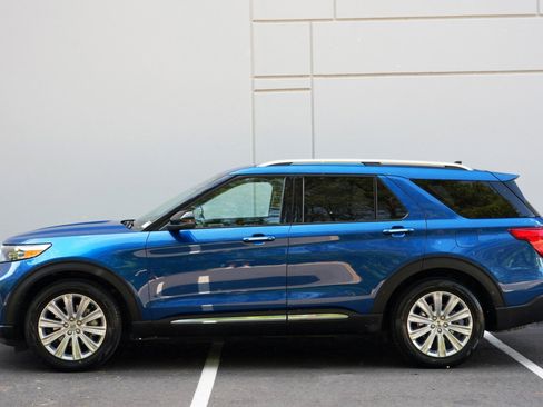 Used 2023 Ford Explorer Limited w/ Limited Technology Package RWD image 52