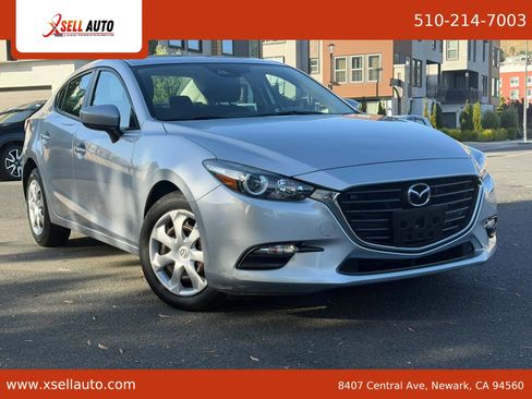 Used 2018 MAZDA MAZDA3 Sport FWD image 1