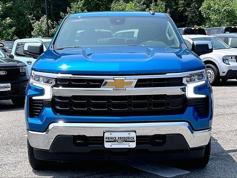 Used 2023 Chevrolet Silverado 1500 LT w/ Protection Package AWD/4WD image 2