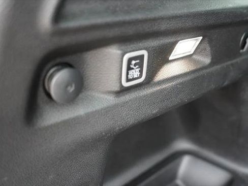 Certified 2024 Jeep Grand Cherokee L Limited w/ Luxury Tech Group II AWD/4WD image 23