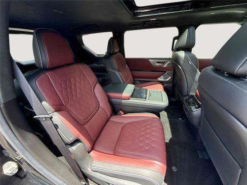 Certified 2025 INFINITI QX80 Autograph AWD/4WD image 28