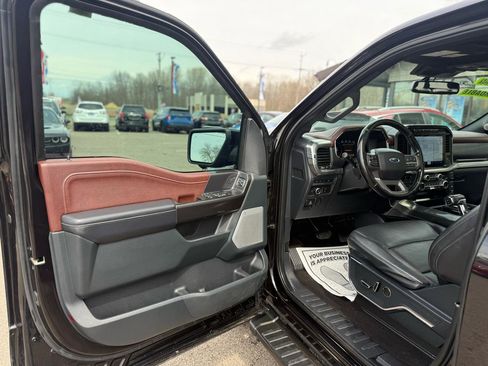 Used 2021 Ford F150 Lariat w/ Equipment Group 502A High AWD/4WD image 8