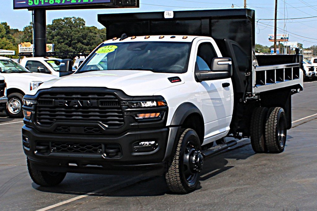 Used 2025 RAM 5500 Tradesman AWD/4WD image 2