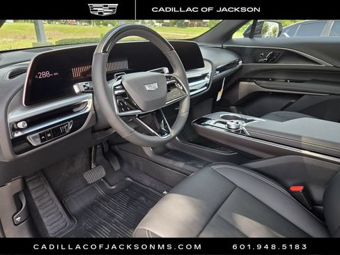 New 2026 Cadillac Lyriq Luxury RWD image 11