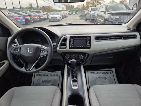 Used 2020 Honda HR-V LX image 16
