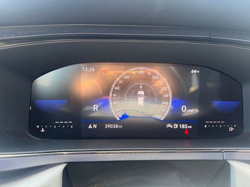 Certified 2023 Volkswagen Taos SE w/ Black Wheel Package FWD image 16