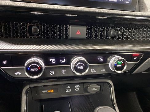 Used 2025 Honda CR-V EX-L image 36