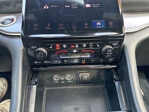 Used 2024 Jeep Grand Cherokee L Limited w/ Luxury Tech Group II image 33