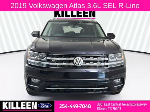 Used 2019 Volkswagen Atlas SEL R-Line FWD image 2