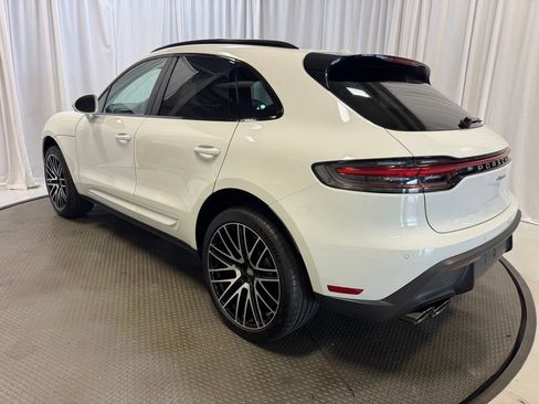 Used 2025 Porsche Macan w/ Premium Package Plus AWD/4WD image 3