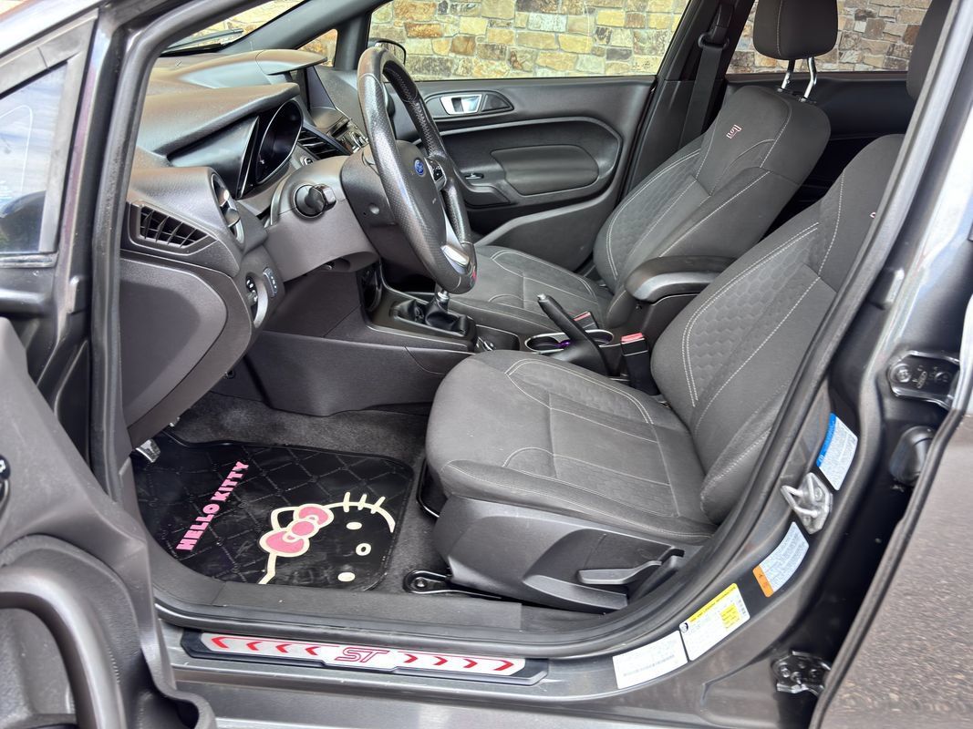 Used 2016 Ford Fiesta ST FWD image 12