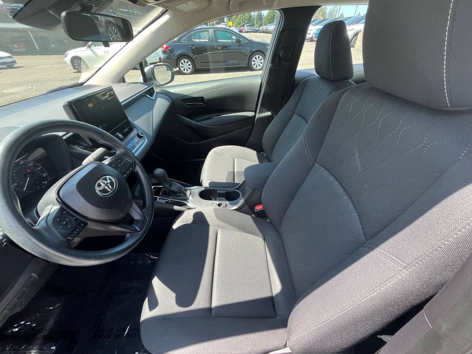 Used 2025 Toyota Corolla LE FWD image 26