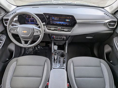 Certified 2025 Chevrolet TrailBlazer LT AWD/4WD image 34