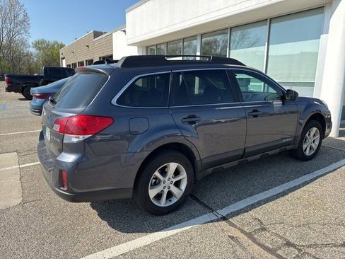 Used 2014 Subaru Outback 2.5i Premium AWD/4WD image 11