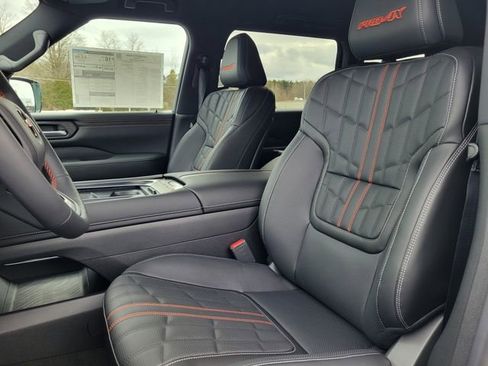 New 2025 Nissan Armada PRO-4X image 17