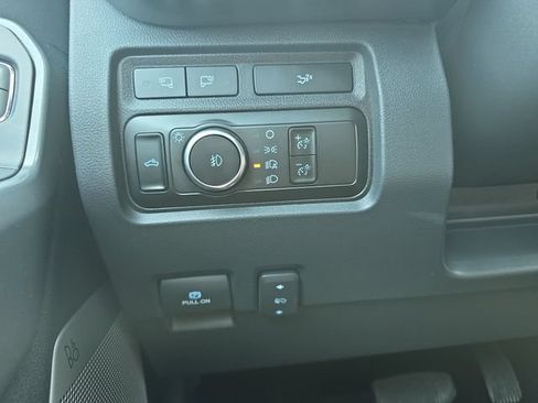 Used 2023 Ford F250 Lariat w/ Lariat Ultimate Package AWD/4WD image 29