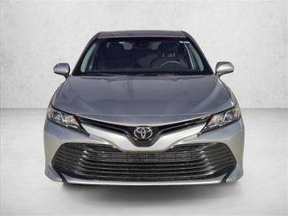 Used 2018 Toyota Camry FWD video 2