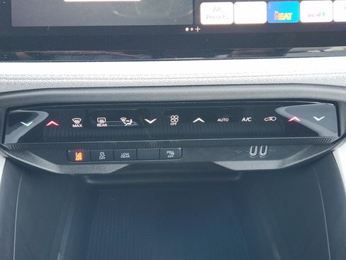 New 2026 Jeep Cherokee Laredo image 15