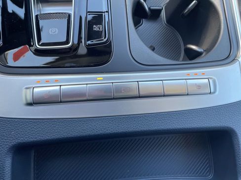 New 2026 Kia Carnival EX FWD image 22