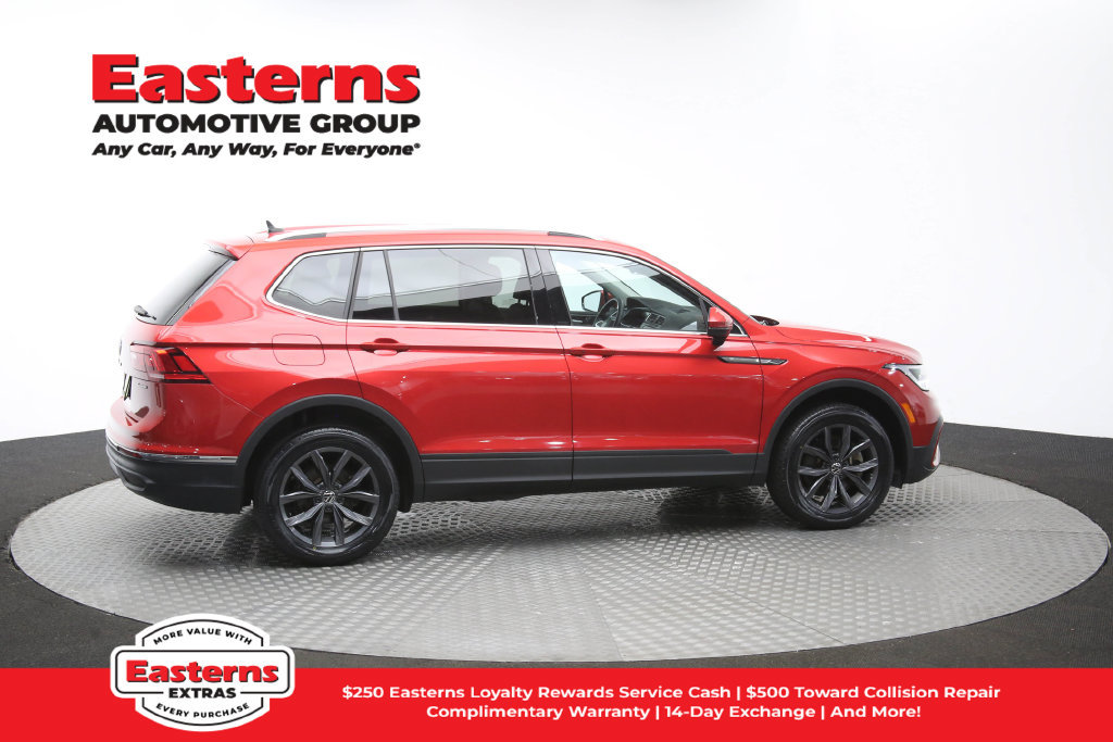 Used 2023 Volkswagen Tiguan SE AWD/4WD image 42