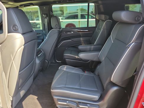 Used 2023 Cadillac Escalade ESV Premium Luxury w/ LPO, Floor Liner Package AWD/4WD image 17