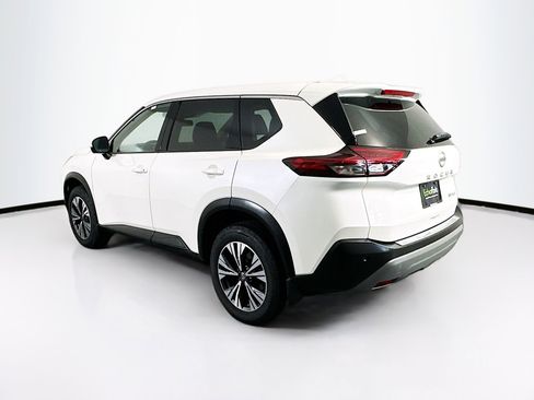 Used 2021 Nissan Rogue SV image 5