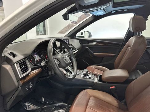 Used 2019 Audi Q5 2.0T Premium w/ Convenience Package AWD/4WD image 20