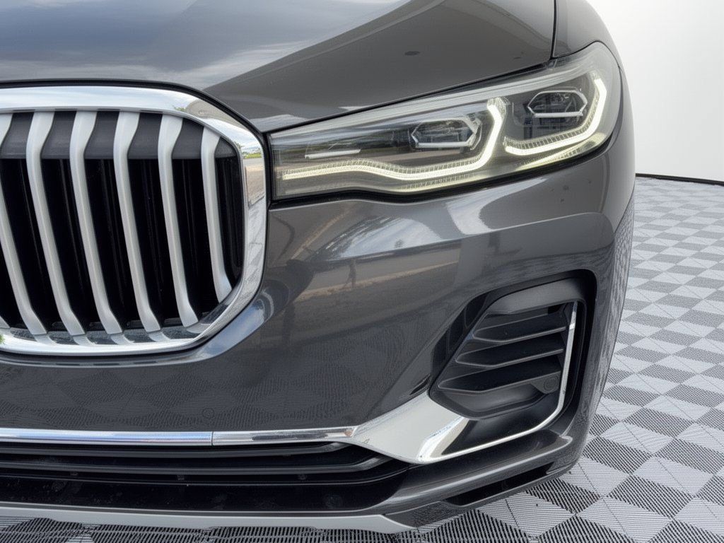 Used 2022 BMW X7 xDrive40i w/ Premium Package AWD/4WD image 12