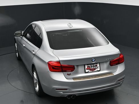 Used 2017 BMW 330i Sedan RWD image 26