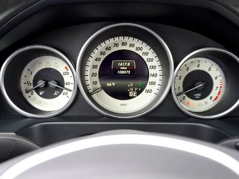 Used 2016 Mercedes-Benz E 350 Sedan image 32