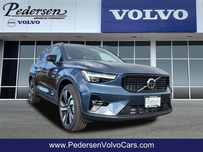 New 2026 Volvo XC40 B5 Ultra w/ Climate Package