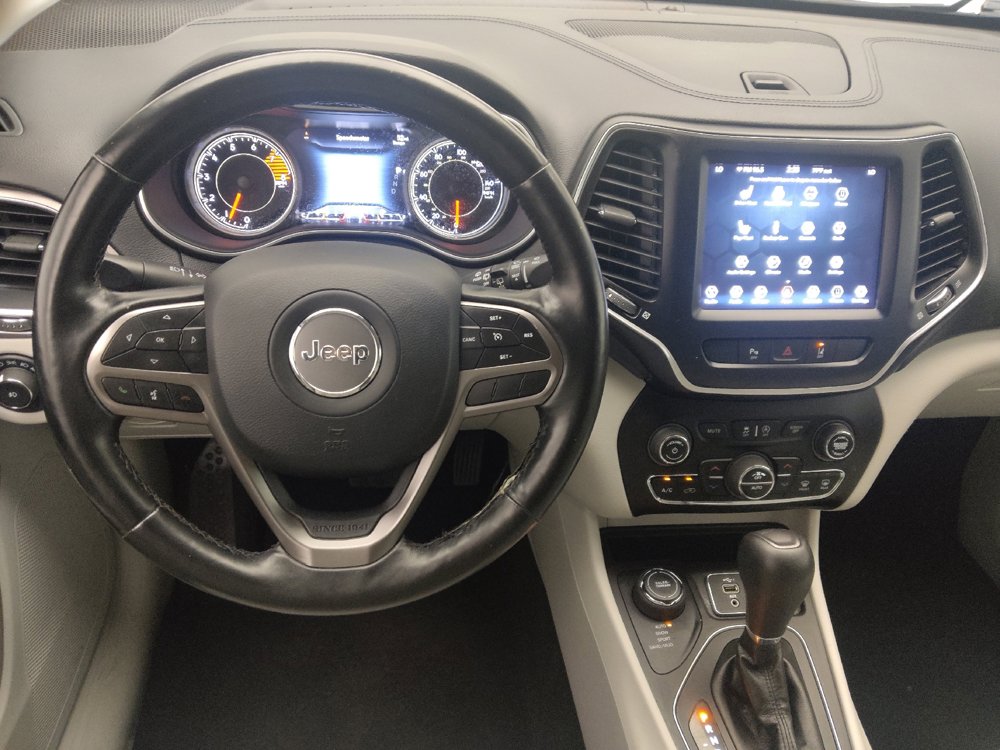 Used 2021 Jeep Cherokee Latitude Lux w/ Comfort/Convenience Group AWD/4WD image 22