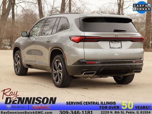 Used 2025 Buick Enclave Sport Touring image 5