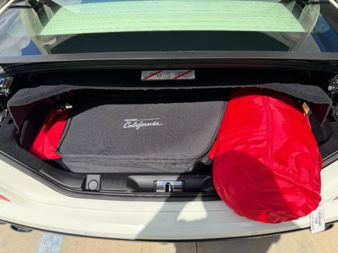 Used 2015 Ferrari California T RWD image 28