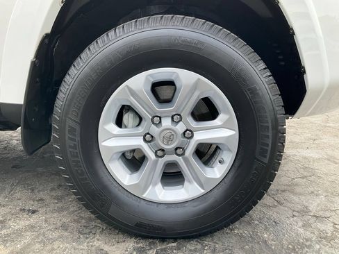 Used 2019 Toyota 4Runner SR5 Premium AWD/4WD image 79